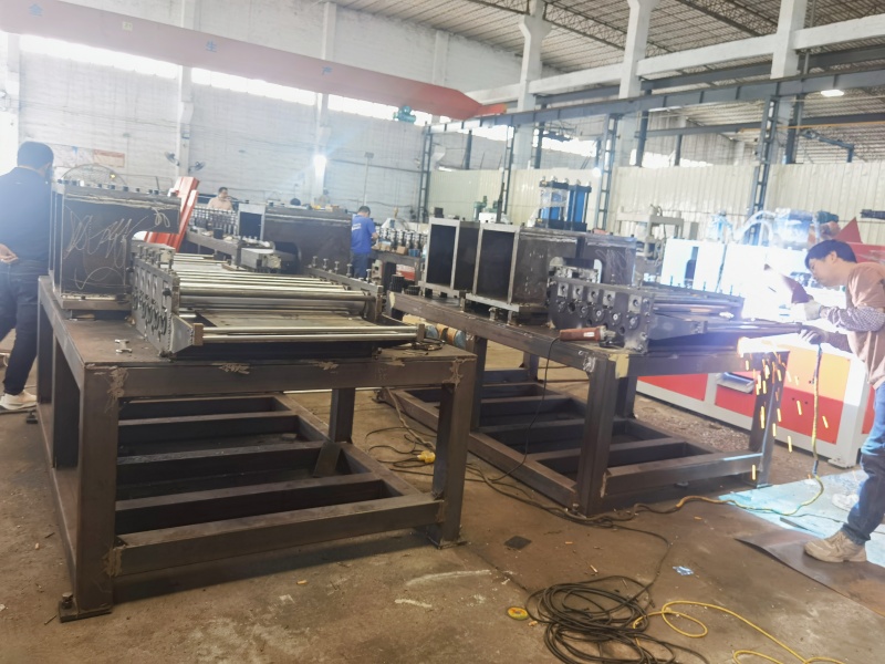 Cable Tray Rolling Forming Machine