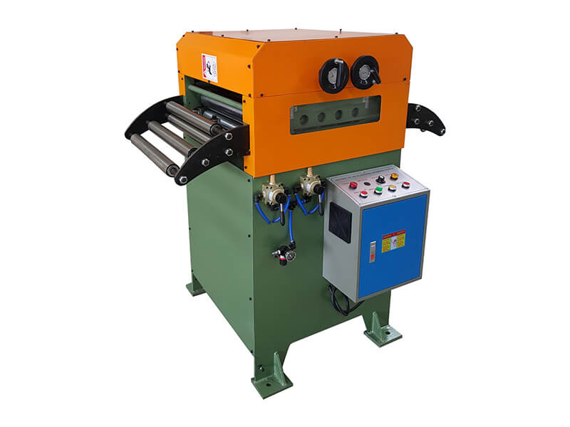 Metal Straightener Machine