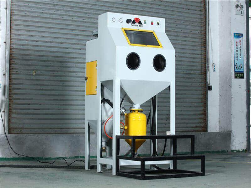 Influence of Dust on Air Compressor of Sand Blasting Machine(图1)